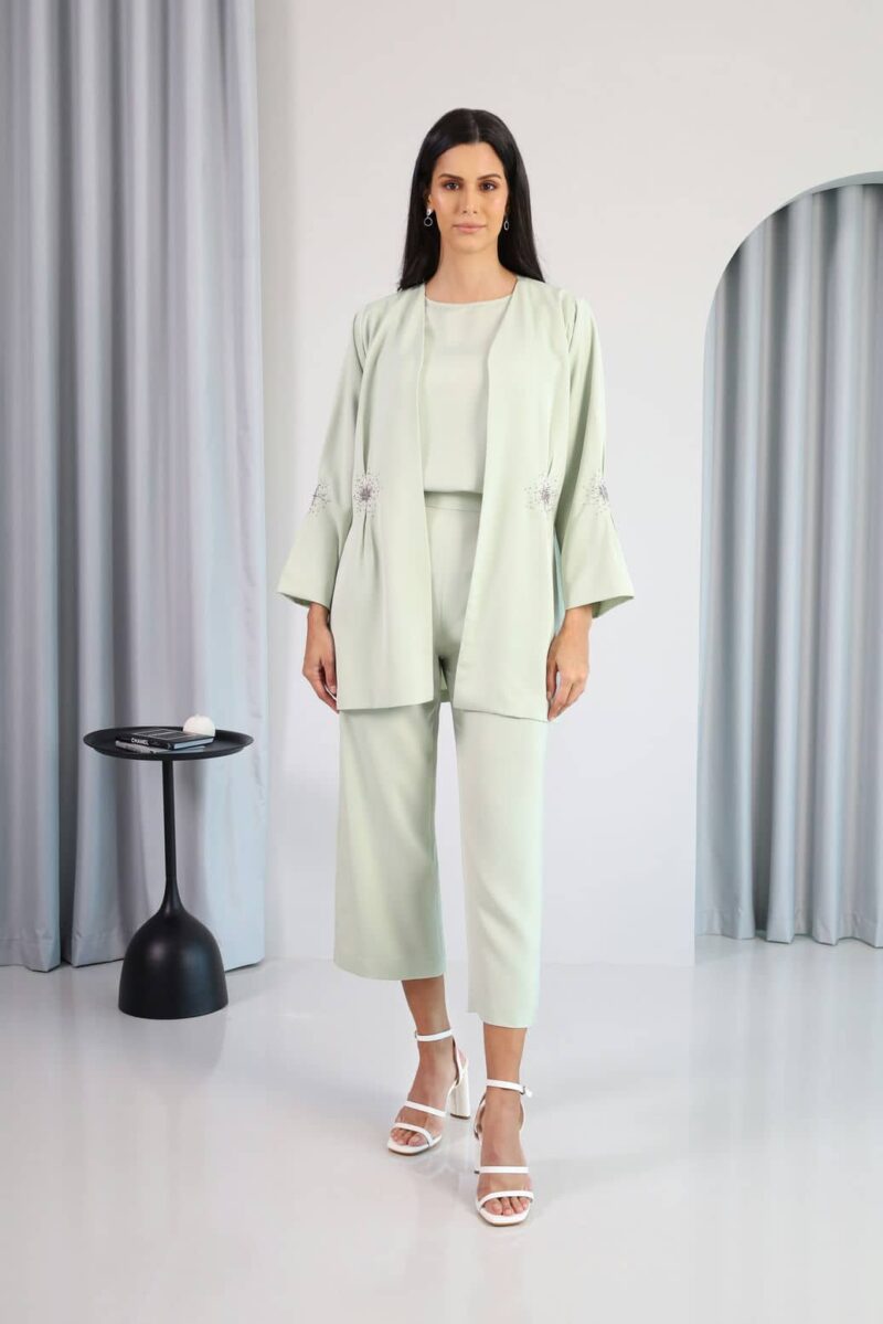 Travel Wear  - LI75