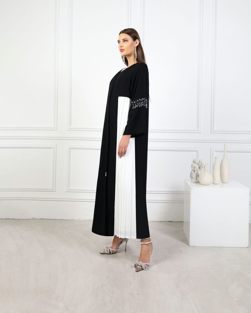 Timeless Abaya - LA105 - Image 3